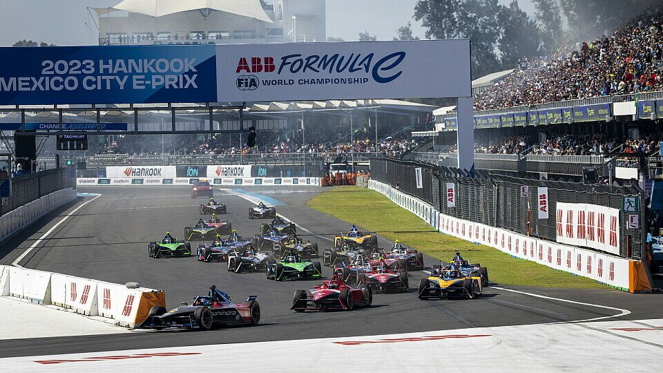 Die Formel E startet 2024 in ihre zehnte Saison, Foto: LAT Images