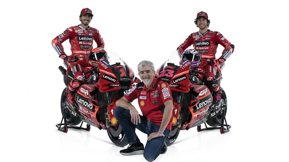 Gigi Dall'Igna mit seinen Schützlingen: Pecco Bagnaia und Enea Bastianini, Foto: Ducati