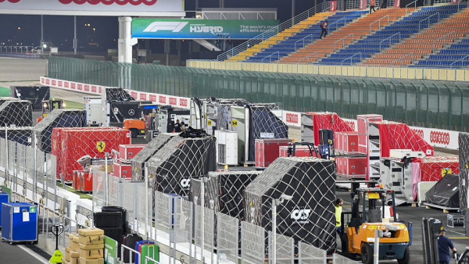 Die Logistik stellt beim Formel-1-Kalender 2023 eine Herausforderung dar, Foto: LAT Images/Mark Sutton