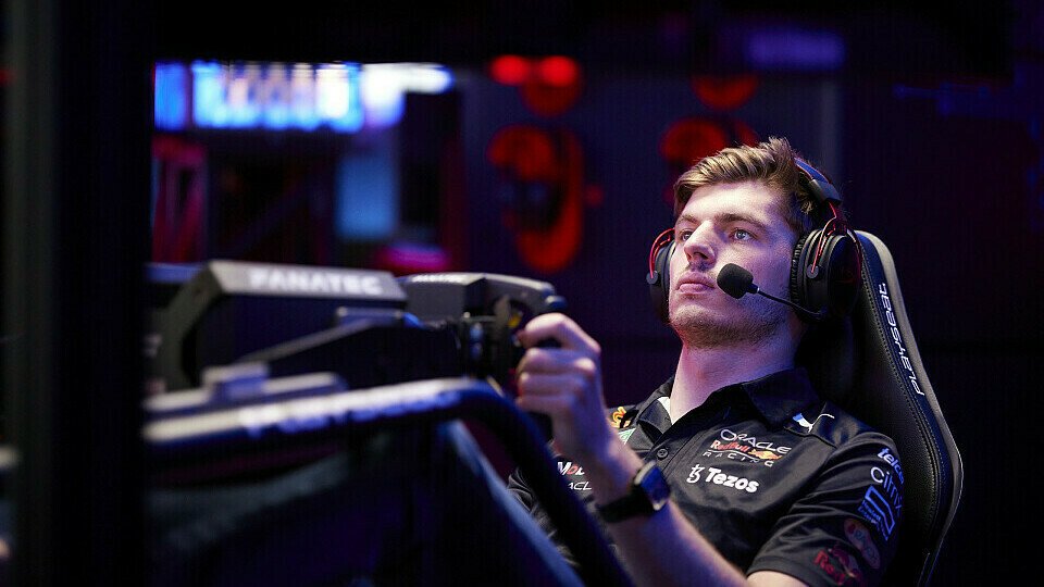 Max Verstappen macht seine Simulator-Arbeit am liebsten selbst, Foto: Rob Smalley / Red Bull Content Pool
