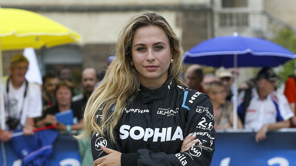 Sophia Flörsch kehrt in den Formel-Sport zurück, Foto: APRacing Team