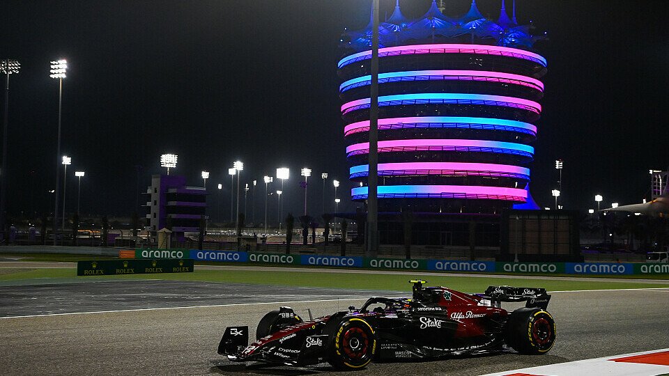 Guanyu Zhou sicherte Alfa Romeo am zweiten Testtag der Formel 1 für 2023 in Bahrain die Bestzeit, Foto: LAT Images