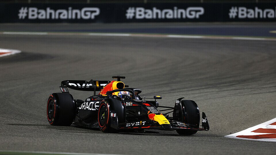 Max Verstappen im Qualifying beim Bahrain GP 2023, Foto: LAT Images