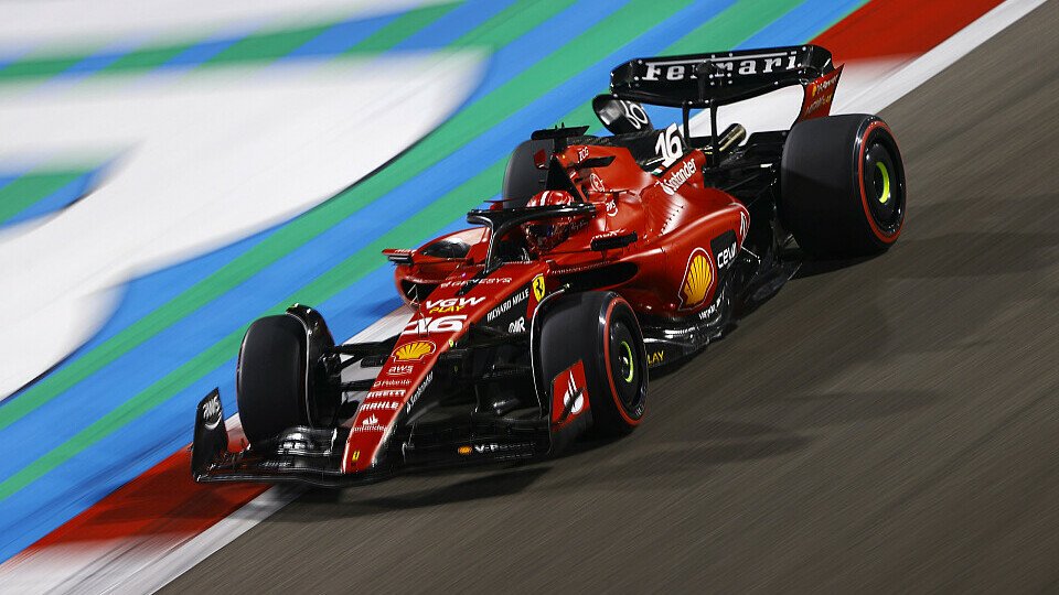 Charles Leclerc muss beim Saudi-Arabien GP 10 Startplätze nach hinten, Foto: LAT Images