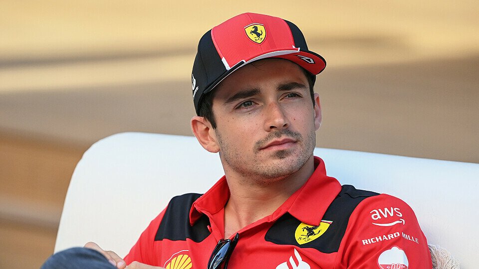 Charles Leclerc widerspricht Meeting-Gerüchten mit Ferrari-Vorsitzenden John Elkann, Foto: LAT Images