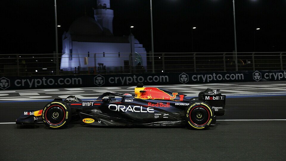 Formel-1-Weltmeister Max Verstappen fuhr am Freitag auch im 2. Freien Training in Saudi-Arabien die Bestzeit, Foto: LAT Images