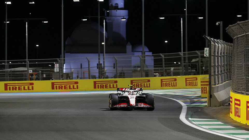 Nico Hülkenberg schlägt im Jeddah-Training Ferrari. Wie gut sind die Haas-Chancen in Saudi-Arabien?, Foto: LAT Images