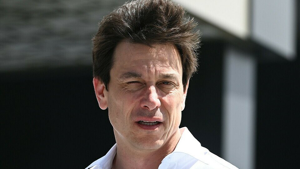 Trotz aller Mühen ist Toto Wolff ein Verfechter des Kostendeckels, Foto: LAT Images Trotz aller Mühen ist Toto Wolff ein Verfechter des Kostendeckels, Foto: LAT Images