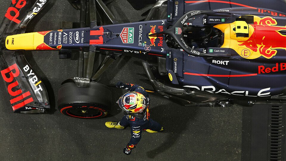 Sergio Perez rettete im Saudi-Arabien-GP die Red-Bull-Pole, Foto: LAT Images