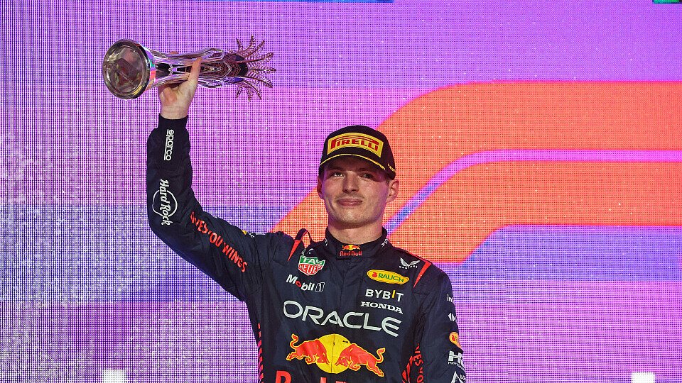 Max Verstappen ist trotz Podium unzufrieden, Foto: LAT Images Max Verstappen ist trotz Podium unzufrieden, Foto: LAT Images