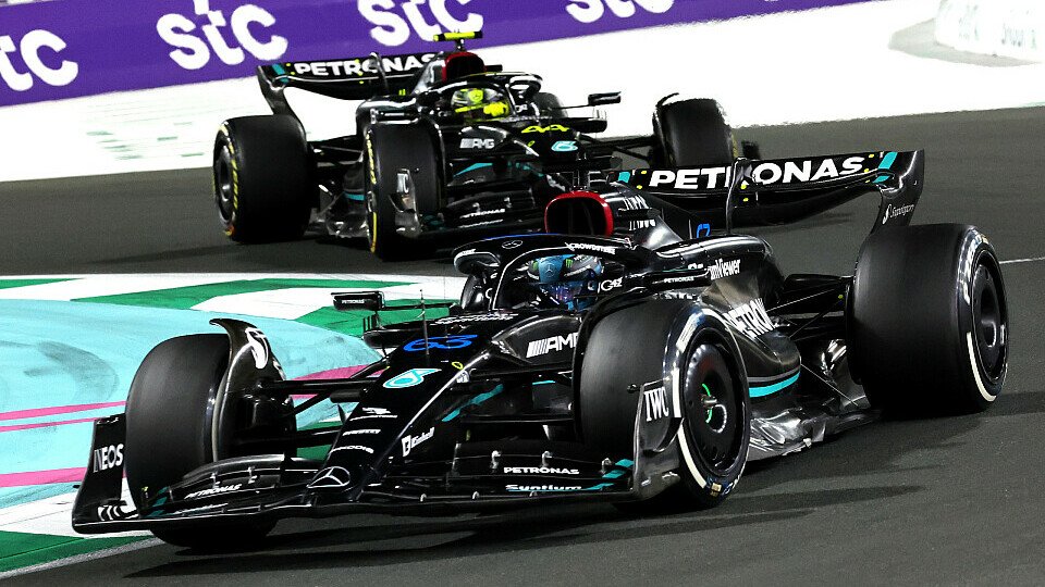 Mercedes arbeitet mit Hochdruck an der Weiterentwicklung des Autos für die Formel-1-Saison 2023, Foto: LAT Images
