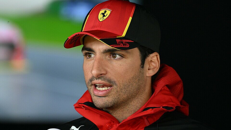 Sainz glaubt, dass Ferrari die Lücke zu Red Bull schließen kann, Foto: LAT Images