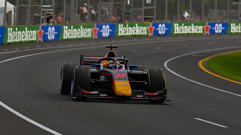 Ayumu Iwasa holt sich beim Australien GP der Formel 2 die Pole Position, Foto: LAT Images