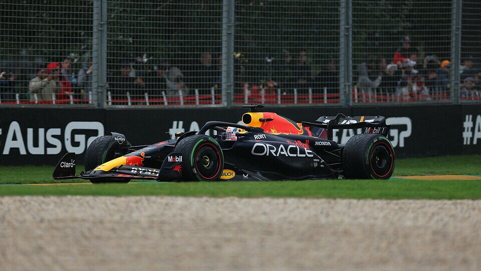 Max Verstappen zeigte sich am Trainingsfreitag der Formel 1 in Australien trotz Bestzeit nicht in Bestform, Foto: LAT Images