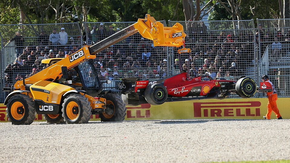 Charles Leclerc fiel beim Australien GP 2023 aus, Foto: LAT Images