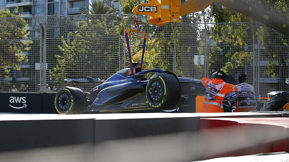 Alex Albon beendete seinen Sonntag bei der Formel 1 in Australien mit einem Unfall, Foto: LAT Images