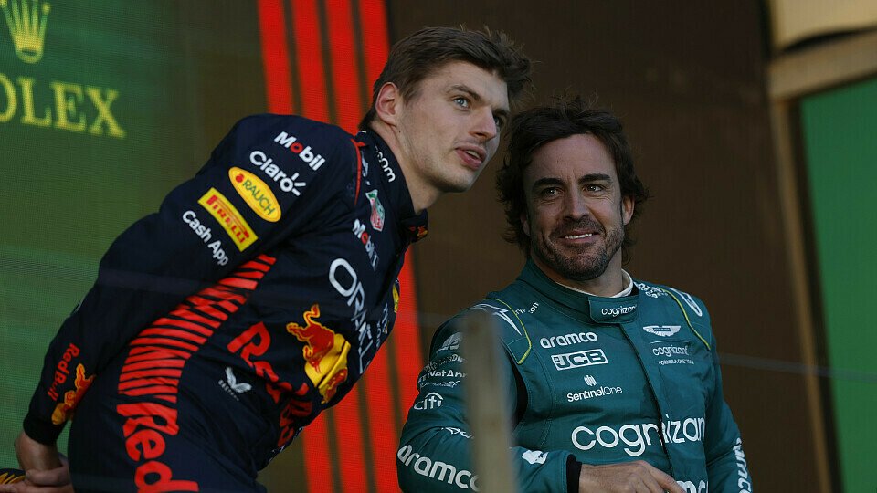 Max Verstappen steht aktuell auch über Fernando Alonso, Foto: LAT Images