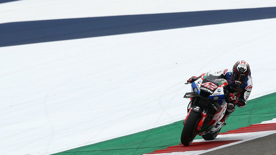 Alex Rins feiert seinen ersten MotoGP-Sieg auf Honda, Foto: LAT Images
