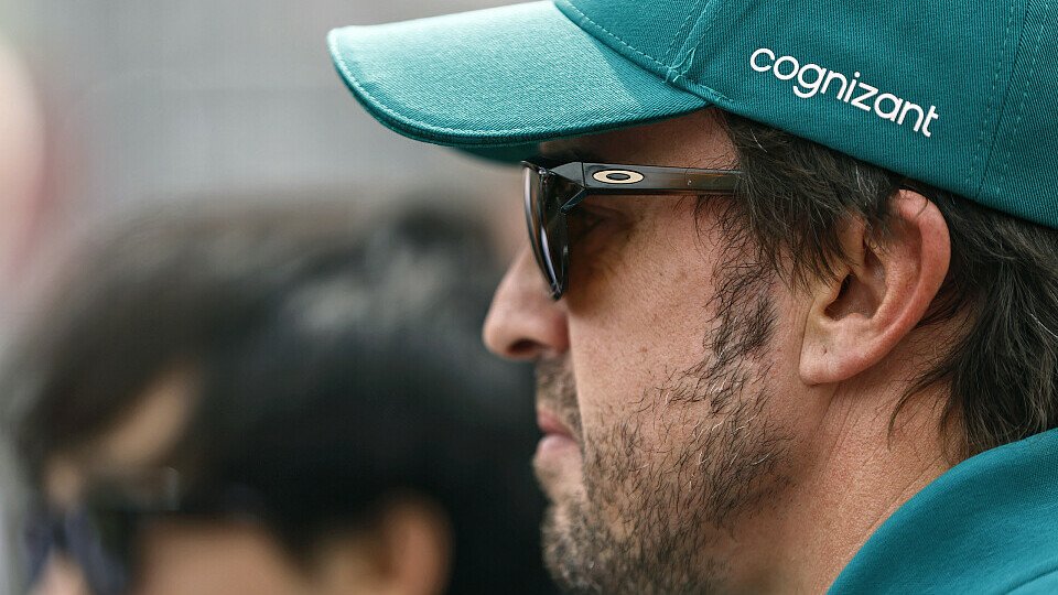 Fernando Alonso hat keine guten Erinnerungen an Honda-Motoren, Foto: LAT Images