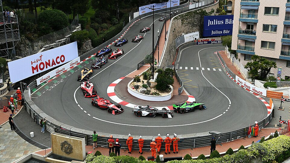 Nick Cassidy gewinnt den Monaco ePrix der Formel E, Foto: LAT Images