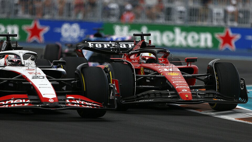 Ferrari mühte sich beim Formel-1-Rennen in Miami einmal mehr im Verfolgerfeld ab, Foto: LAT Images