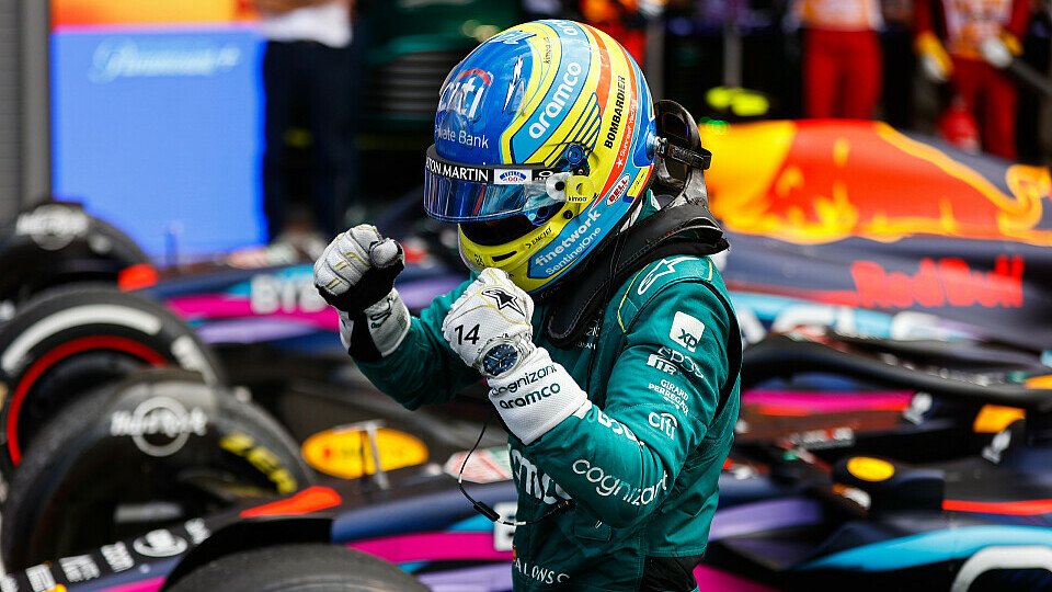 Aston Martin: Mit Fernando Alonso und Mercedes zum Weltmeistertitel, Foto: LAT Images