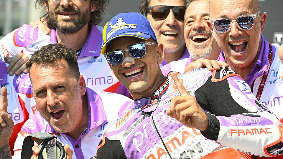 Jorge Martin darf wieder einen MotoGP-Sieg bejubeln, Foto: LAT Images