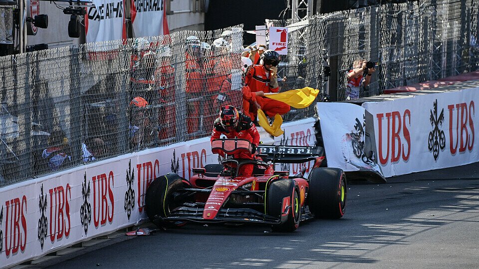Sainz crashte im FP2, Foto: LAT Images Sainz crashte im FP2, Foto: LAT Images