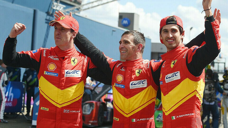 James Calado, Alessandro Pier Guidi und Antonio Giovinazzi gewannen die 24-Stunden von Le Mans 2023., Foto: LAT Images