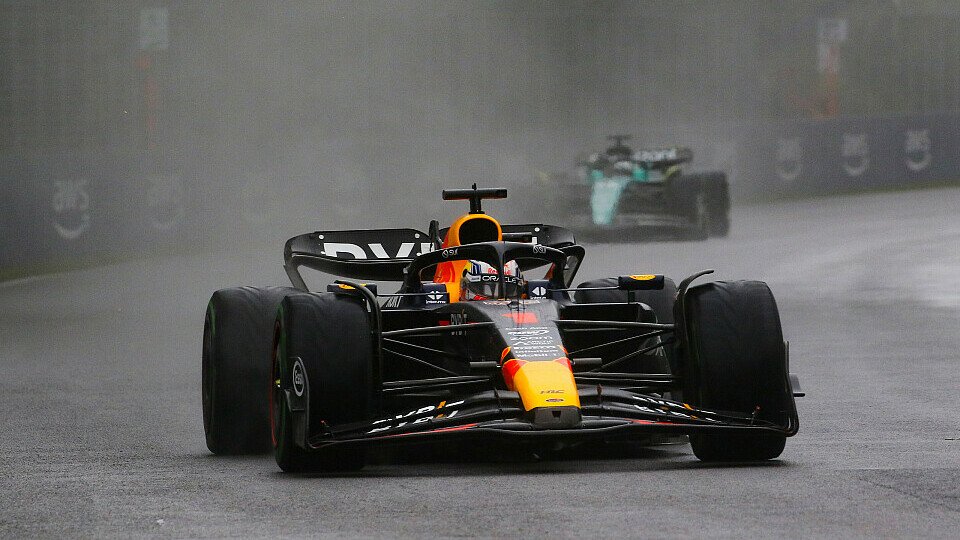 Max Verstappen: Kann Alonso den Red Bull unter Druck setzen?, Foto: LAT Images