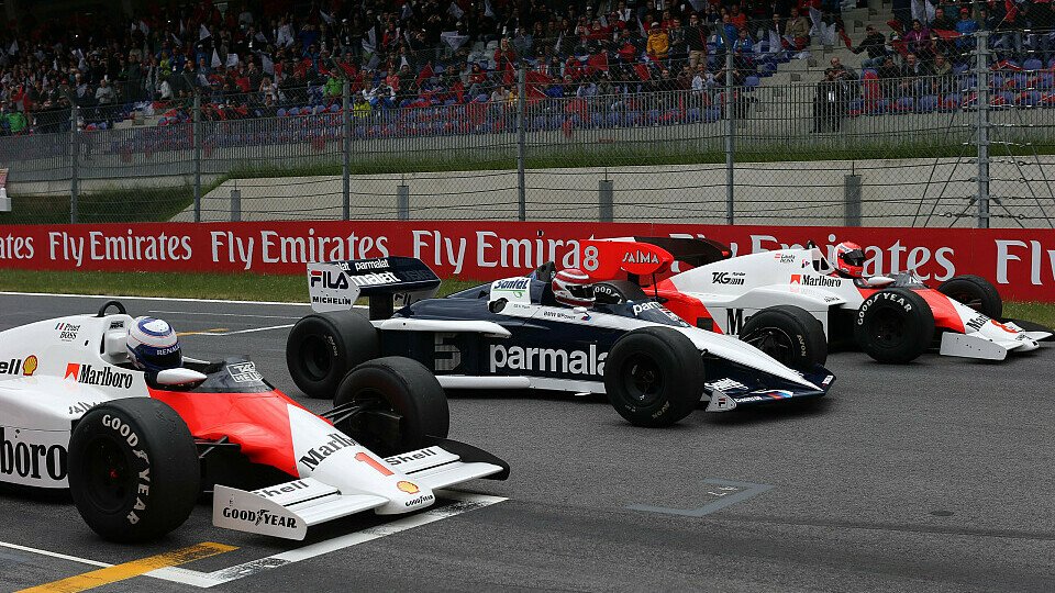 Alain Prost im McLaren MP4-2B, Nelson Piquet im Brabham BT52B und Niki Lauda im McLaren MP2-2 bei der Legends Parade 2015. Dieses Jahr werden die CanAm-Autos ihr Debüt feiern., Foto: Mirko Stange