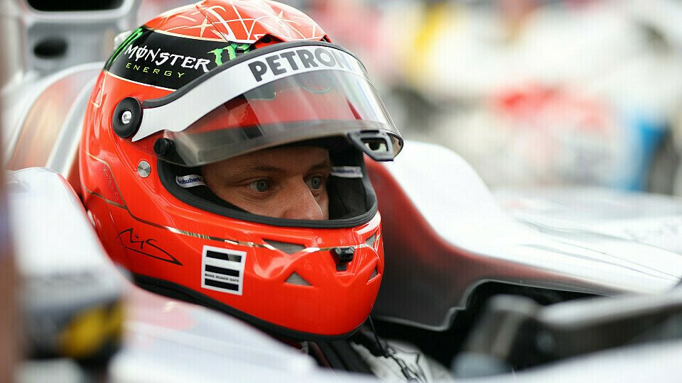 Mick Schumachers Chancen auf ein Cockpit 2024 stehen laut Toto Wolff schlecht, Foto: LAT Images