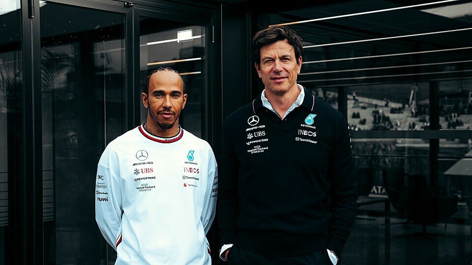Lewis Hamilton mit Mercedes-Teamchef Toto Wolff
