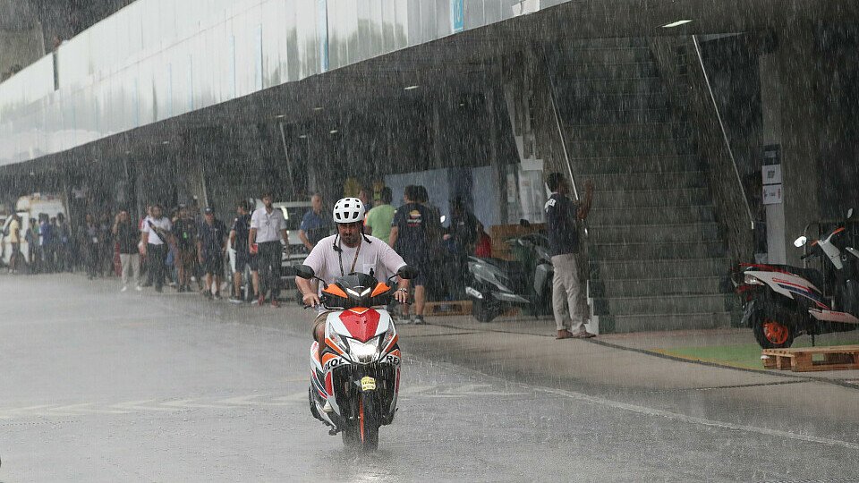 Heftiger Regen am Buddh International Circuit in Indien