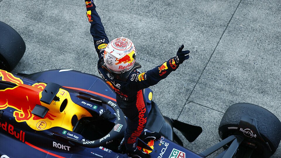 Sieger Red Bull-Fahrer Max Verstappen im Parc Ferme