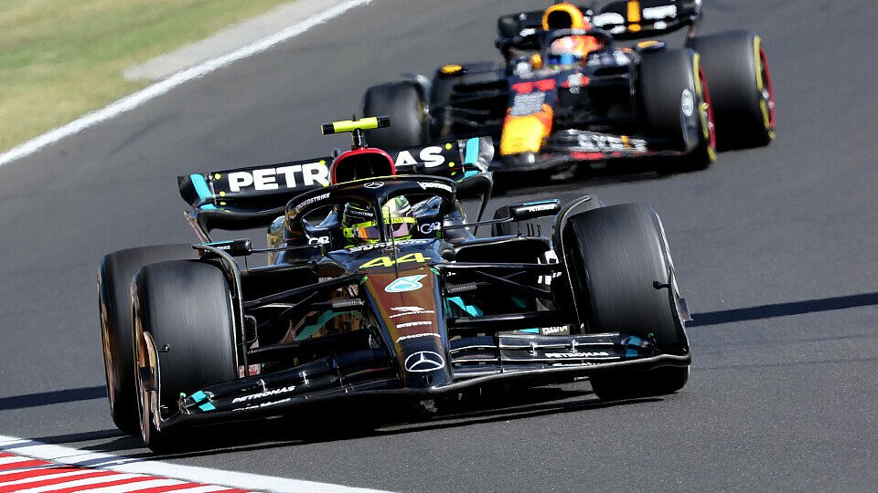 Lewis Hamilton im Duell mit Sergio Perez