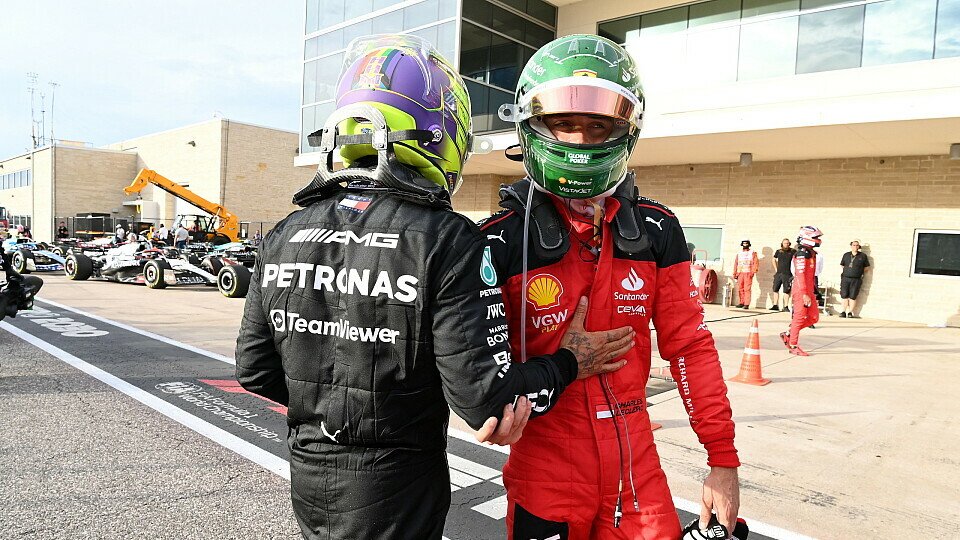 Der Zweite Lewis Hamilton und der Dritte Charles Leclerc im Parc Ferme 