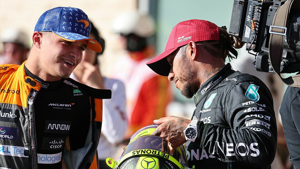 Lando Norris und Lewis Hamilton sprechen im Parc Ferme nach dem Qualifying zum USA-GP