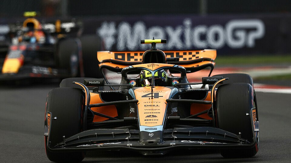 McLaren-Pilot Lando Norris vor Sergio Perez im Red Bull 