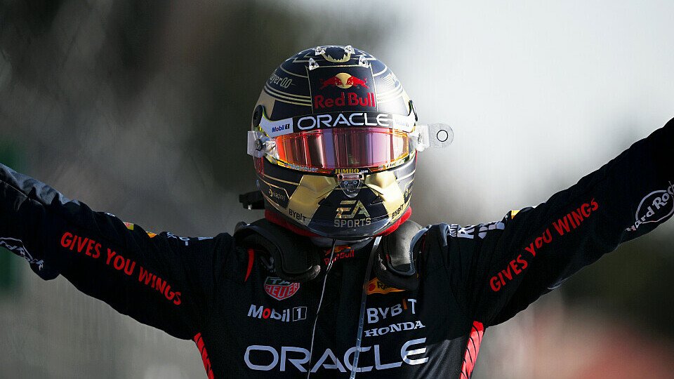 Red Bull-Fahrer Max Verstappen feiert seinen 16. Saisonsieg im Parc Ferme