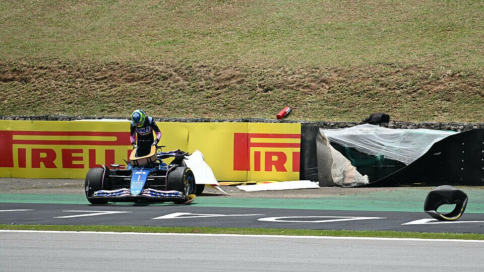 Crash von Alpine-Fahrer Esteban Ocon in Q1