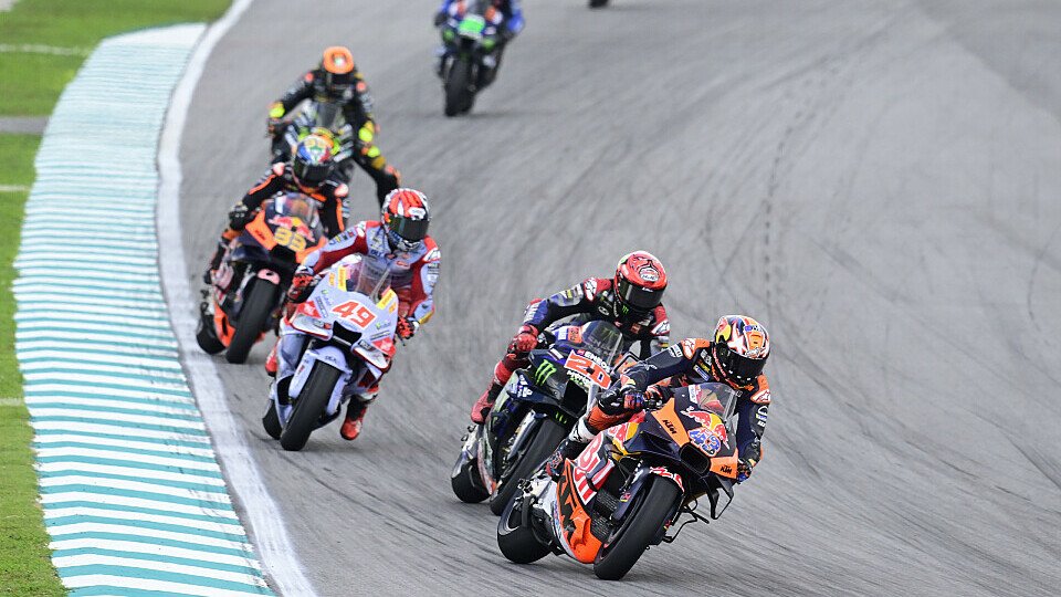 Hinterherfahren, aber keine Überholmanöver: Das MotoGP-Rennen in Malaysia, Foto: LAT Images