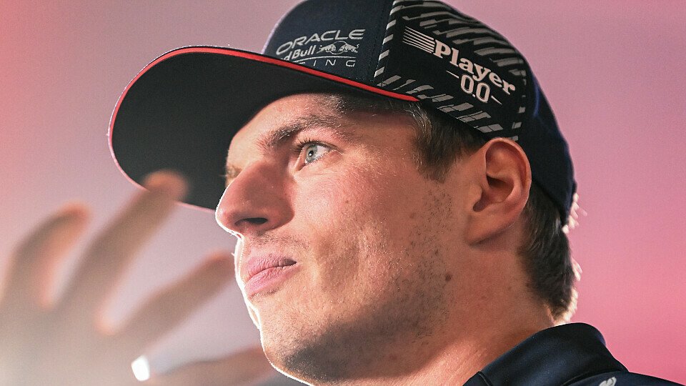 Red Bull-Fahrer Max Verstappen im Paddock
