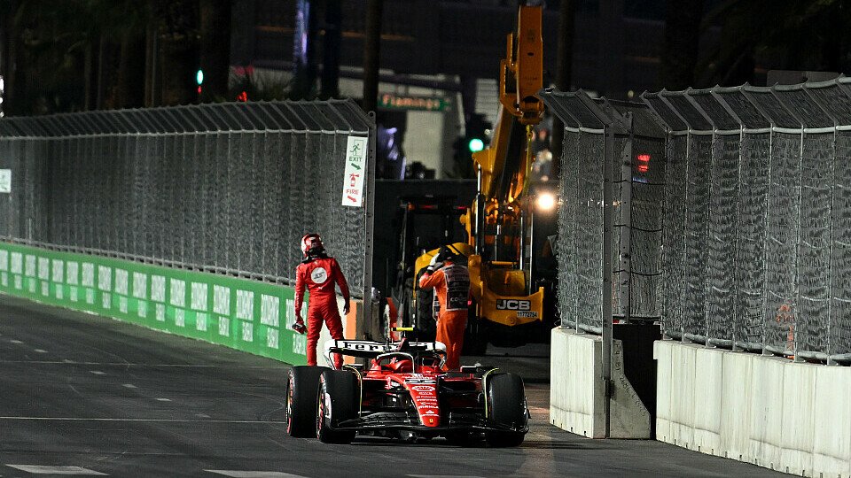 Ferrari-Fahrer Carlos Sainz Jr. nach Kanaldeckel-Crash