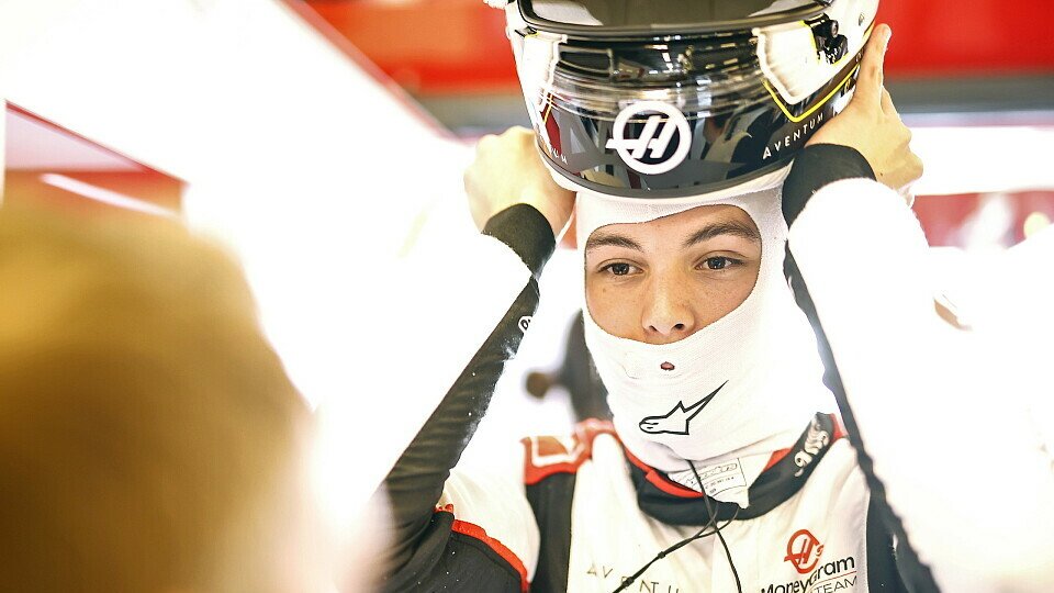 Haas-Ersatzfahrer Oliver Bearman in der Box
