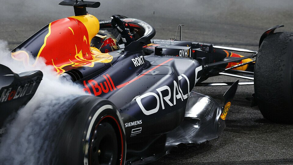 Red Bull-Pilot Max Verstappen feiert seinen 19. Saisonsieg 2023 mit Donuts beim Saisonfinale in Abu Dhabi