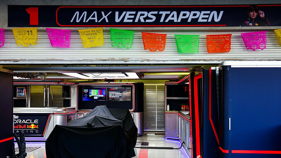 Max Verstappens Auto in der Garage