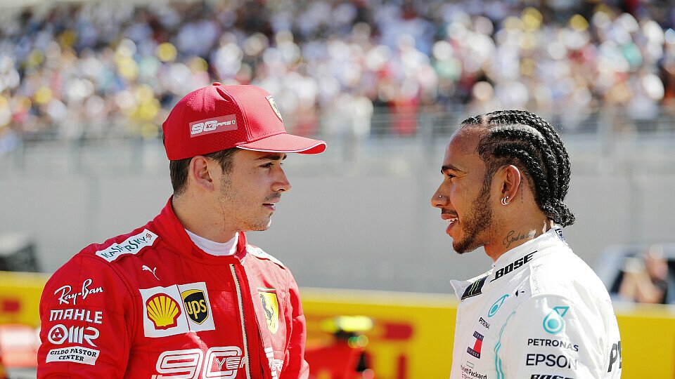 Charles Leclerc und Lewis Hamilton sprechen beim Frankreich-GP