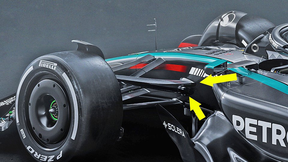Technik-Geheimnis bei der Präsentation des Mercedes-Formel-1-Autos F1 W15 für die Saison 2024. Technik-Geheimnis bei der Präsentation des Mercedes-Formel-1-Autos F1 W15 für die Saison 2024.