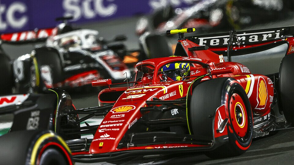 Ferrari-Ersatzfahrer Oliver Bearman nach dem Start